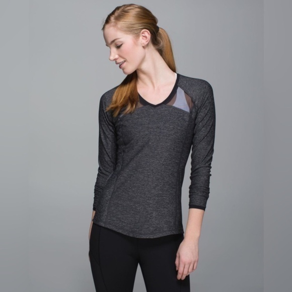 Lululemon Pace Pusher Long Sleeve Heathered Black / Black women’s size 10 Medium
